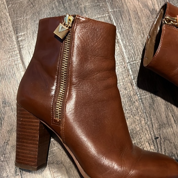 Michael Michael Kors Brown Leather Booties with Gold side Zipper - Picture 5 of 11